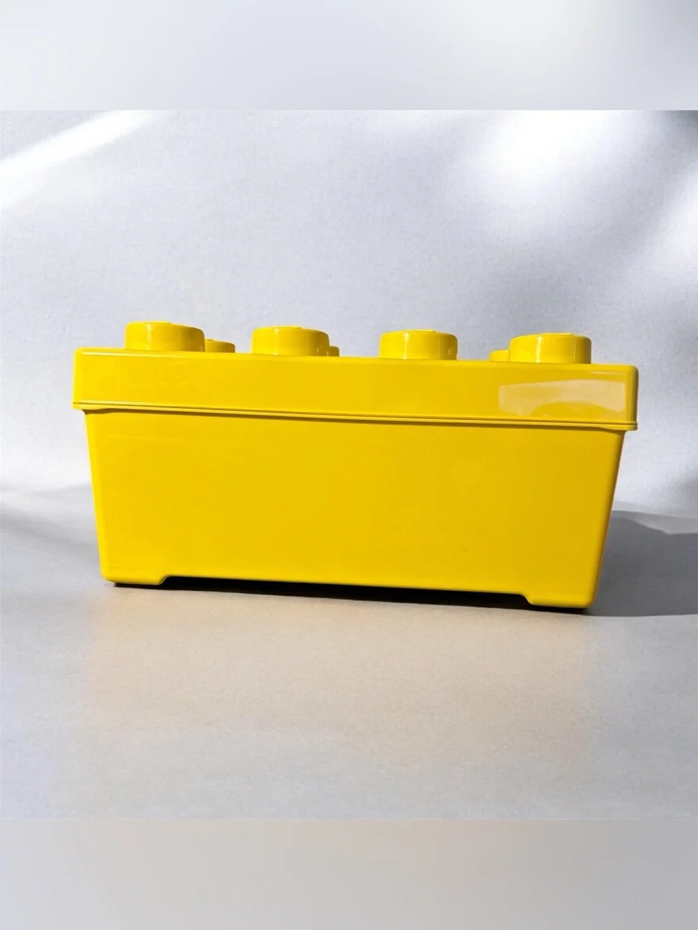 LEGO Classic Medium Creative Brick Box Storage Container Yellow 8 Stud 10696
